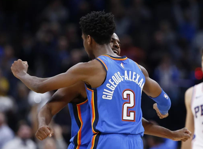 关于骑士碾压雷霆，保罗高光表现的信息