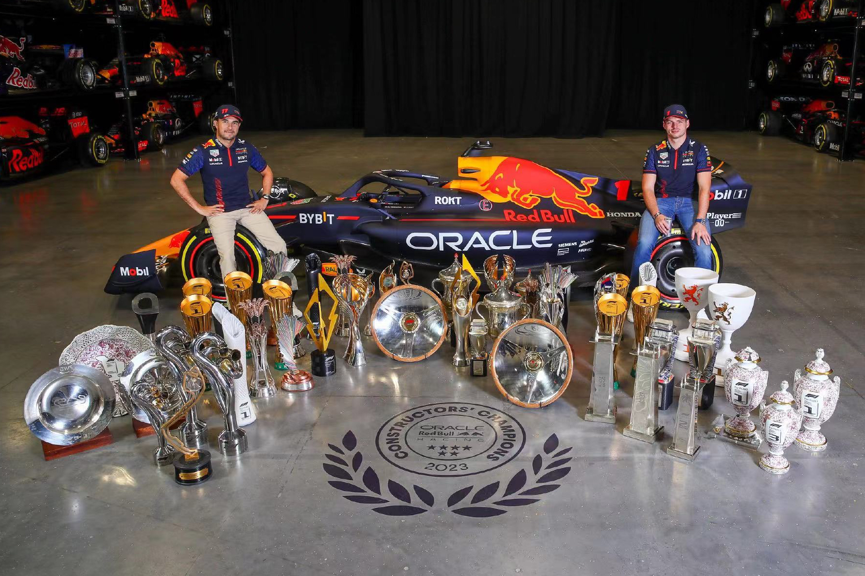 开云体育APP下载-包含红牛车队力克阿斯顿马丁,佩雷兹点燃赛场的词条