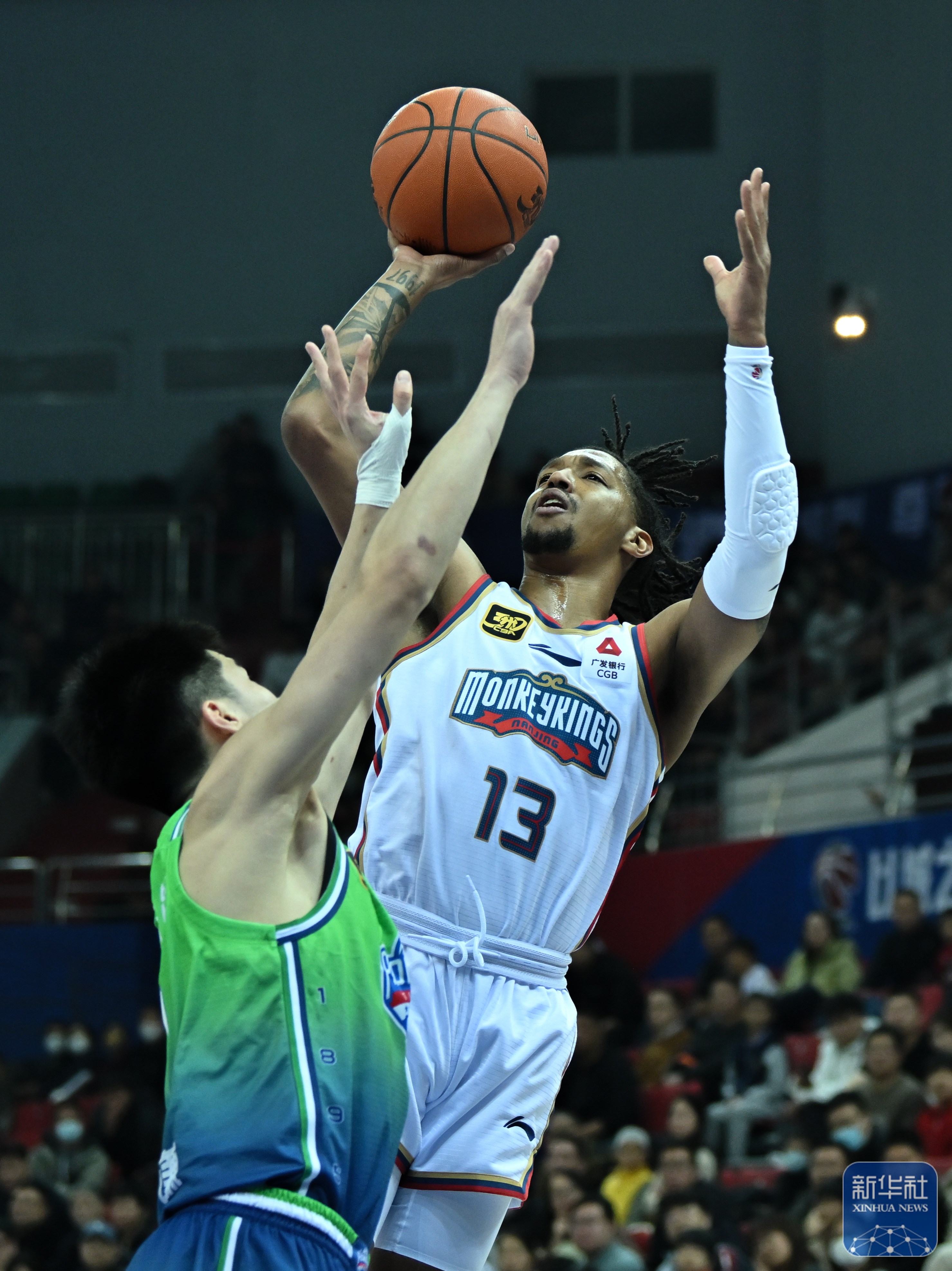 公牛鏖战天津队，王哲林高光表现的简单介绍