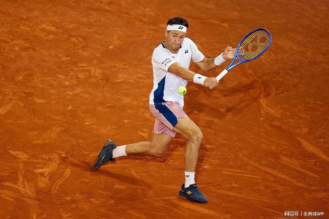 ATP总决赛力克澳网，鲁德点燃赛场